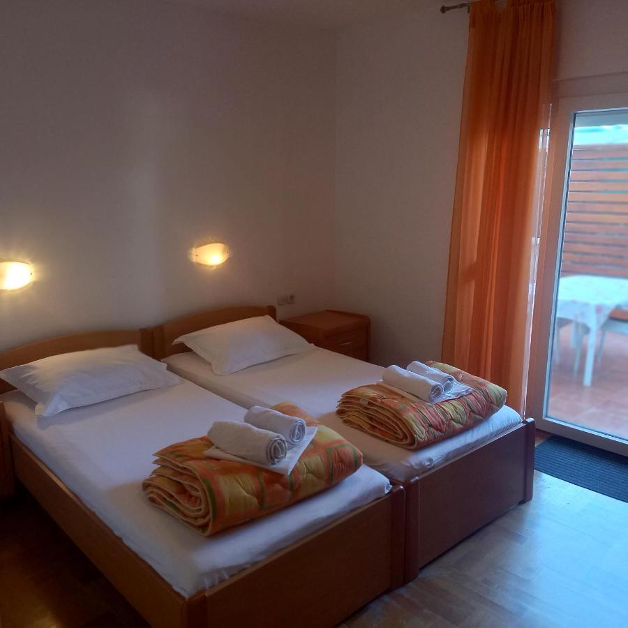 Villa Fontana Sukosan Bagian luar foto