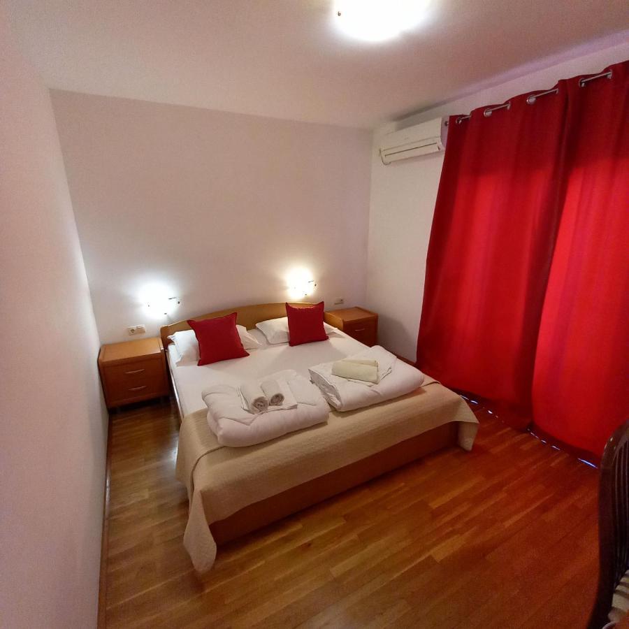 Villa Fontana Sukosan Bagian luar foto